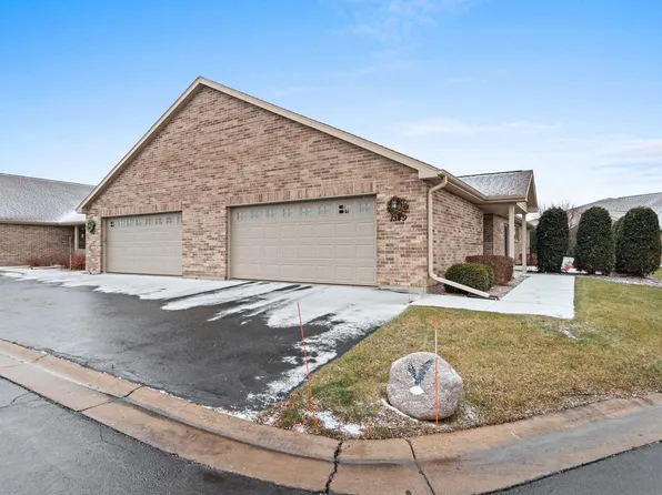 1349 Pond View Cir, De Pere, WI 54115