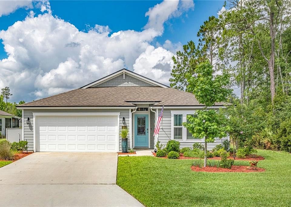 1st image of 300 Chinquapin Dr