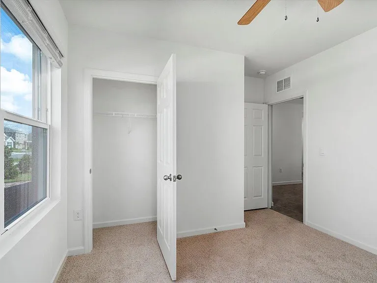 925 Dugan Cir SE — Photo 12