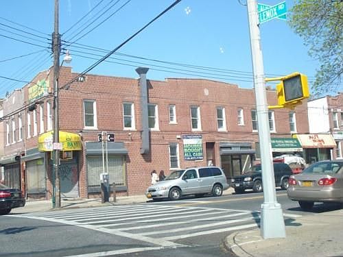 2nd image of 782 Albany Ave