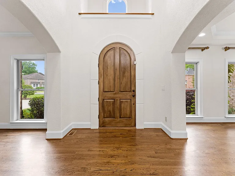 7307 Roseland Ave — Photo 17
