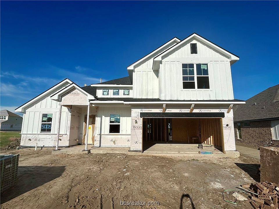1st image of 5005 Royal Arch Dr