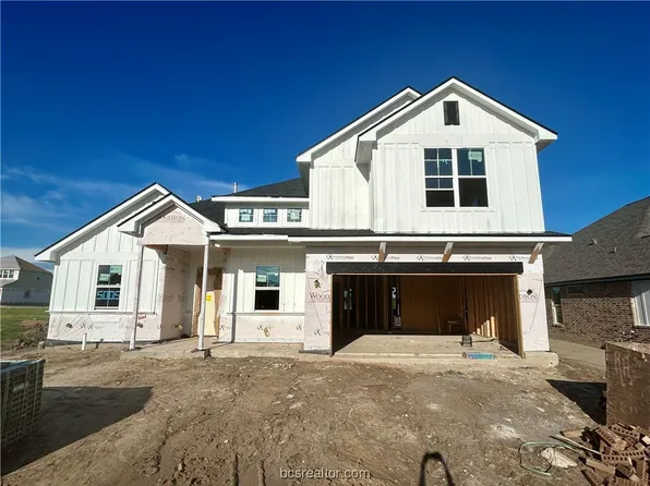 5005 Royal Arch Dr, Bryan, TX 77802