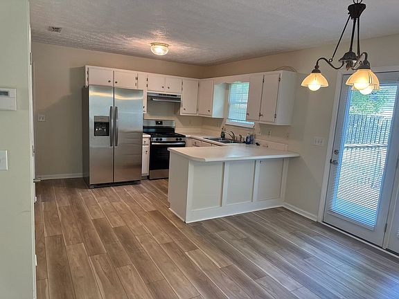 5th image of 1603 Galston Ct