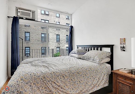 3rd image of 41 W 85th St APT 4B