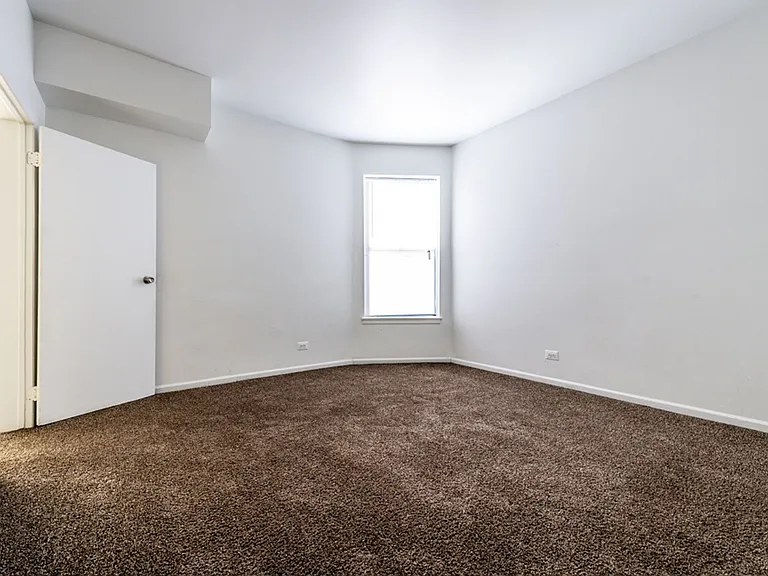 5051 S Forrestville — Photo 60