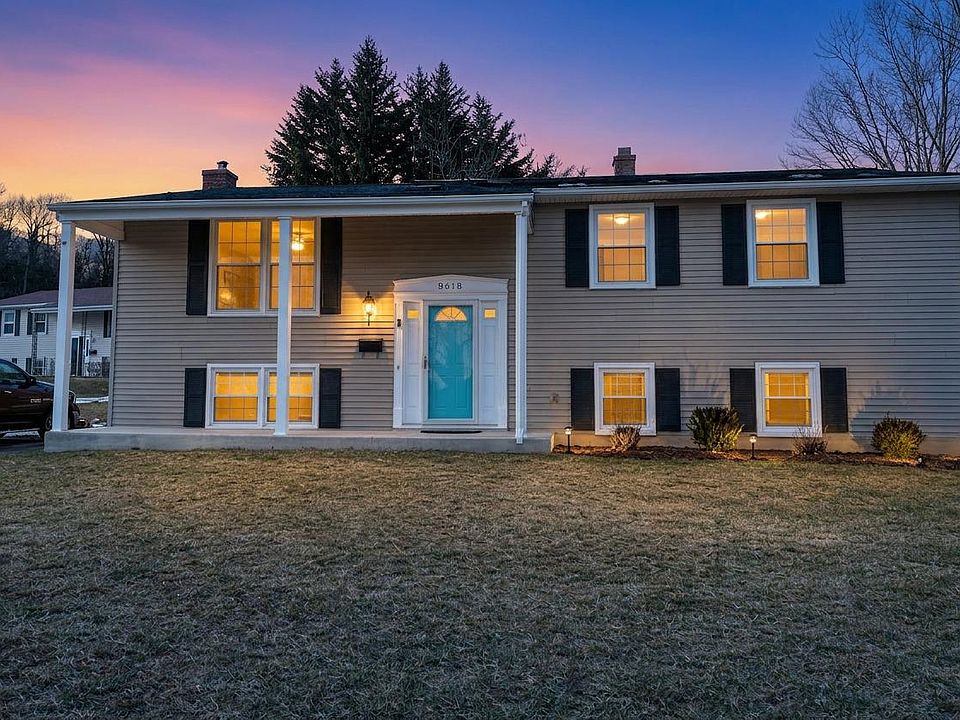 1st image of 8618 Valleyfield Rd