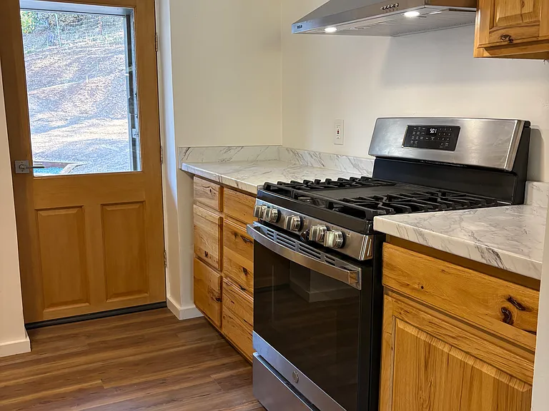 105 Meadow Gate Rd — Photo 12