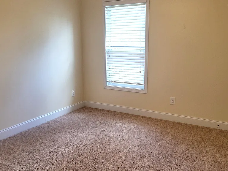 140 Wheeling Dr — Photo 28