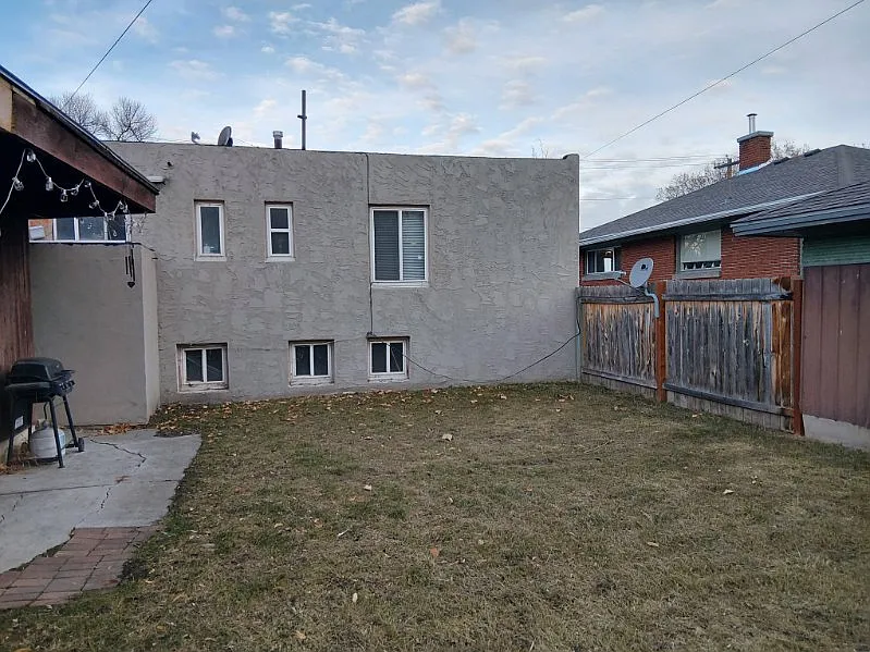 Building Photo - 346 N 200 E #2