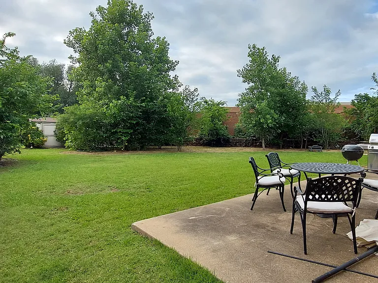 2548 Windchase Dr — Photo 9