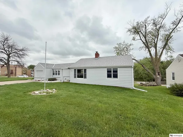 7505 Military Ave, Omaha, NE 68134