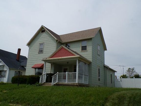 3rd image of 318 Clinton St