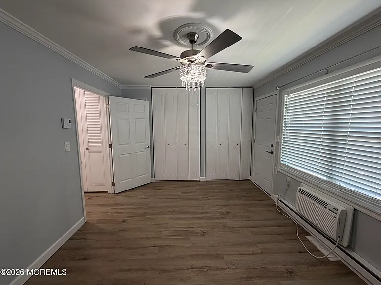 533 E Dartmoor Ct — Photo 14
