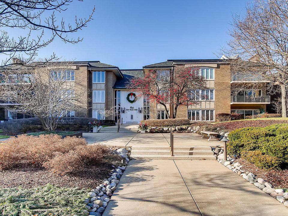 1st image of 1 Oak Brook Club Dr #30