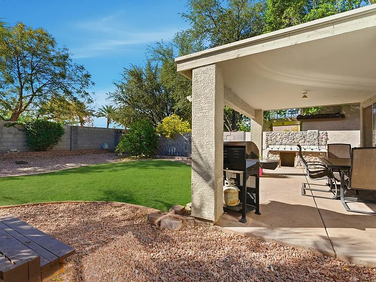 2075 E Arabian Dr — Photo 37