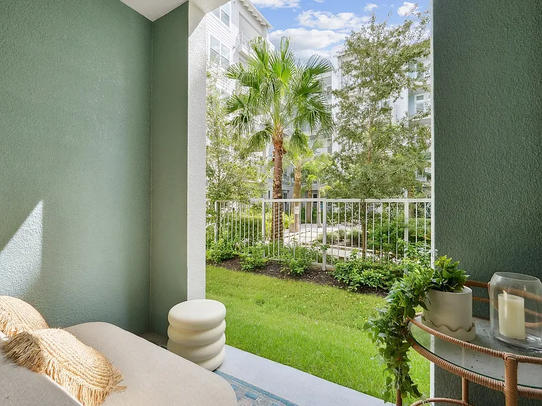 Large Balcony/Patio