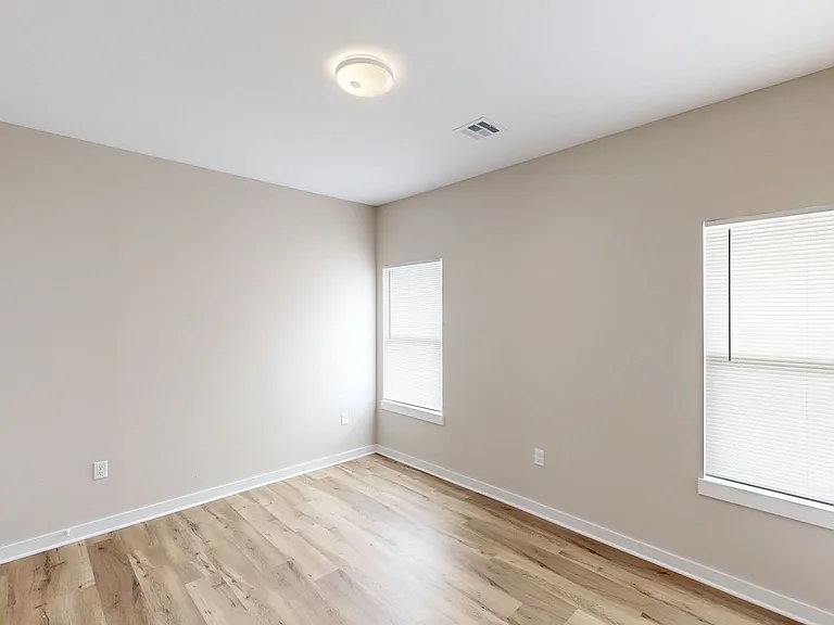 2314 E Spring Hill Ct — Photo 12