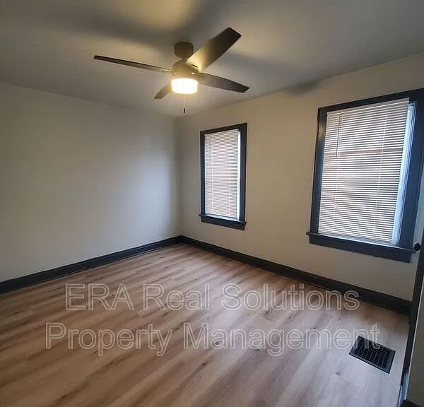 548 S Wayne Ave — Photo 7