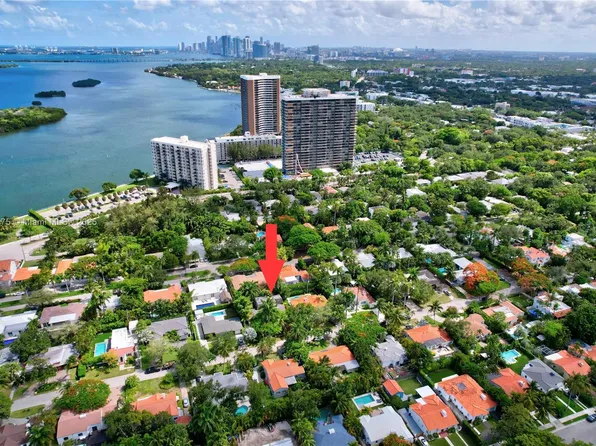 866 NE 72nd St, Miami, FL 33138