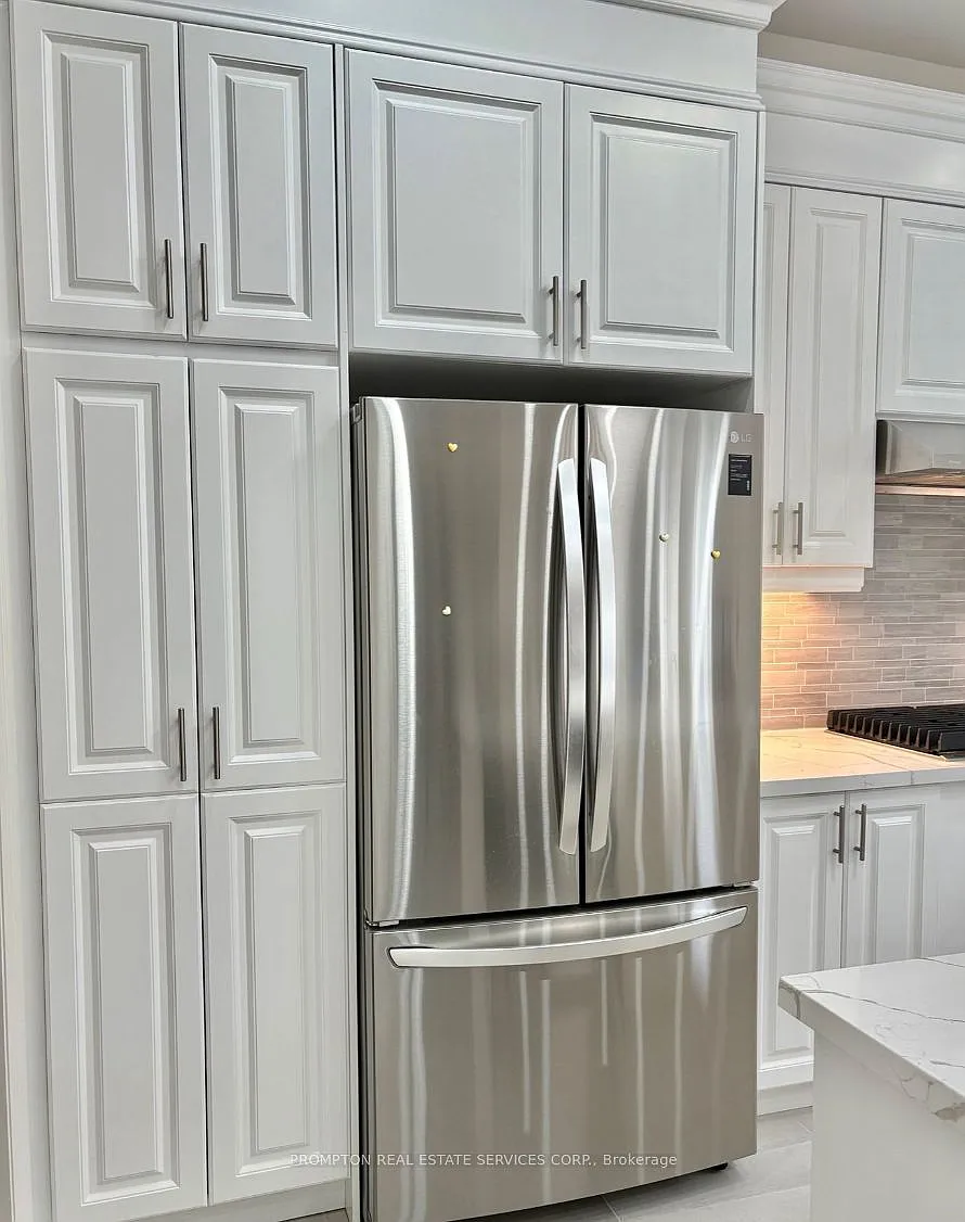 4 bed, $4,700 — Photo 2