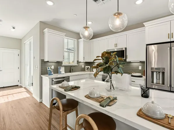 6433 Ventris Walk, Sacramento, CA 95823