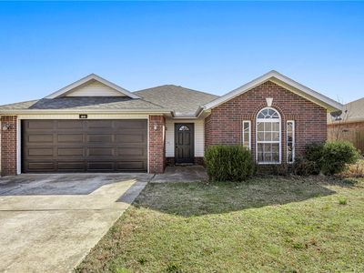 911 Bliss St, Centerton, AR, 72719