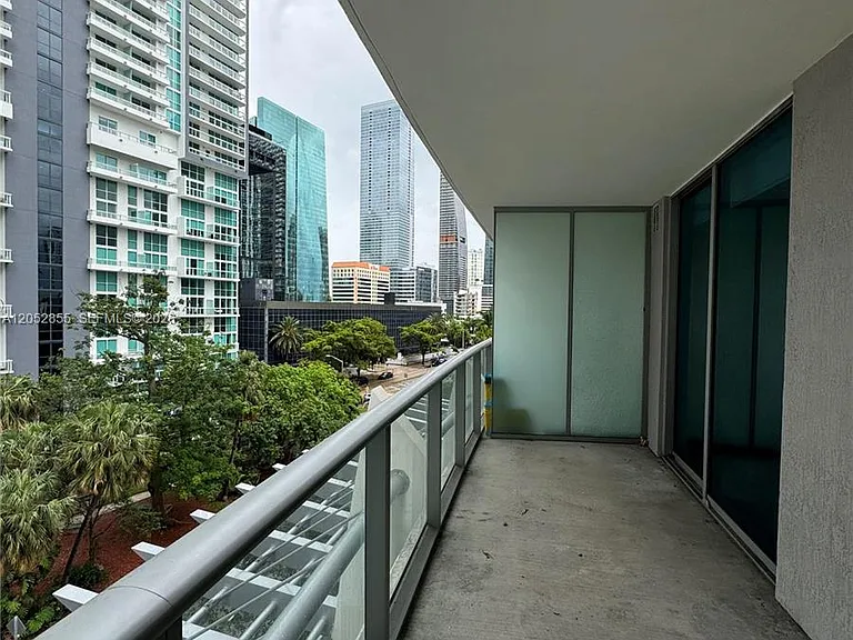 1100 S Miami Ave #411 — Photo 6