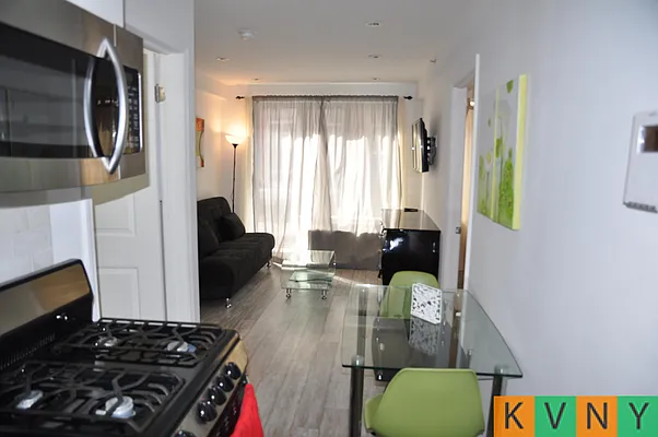 Rented by KVNY Soho | media 56