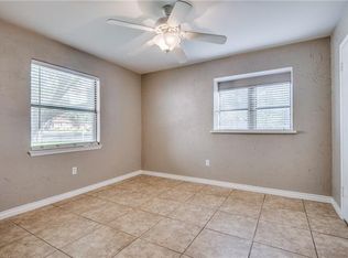 1326 S Nakoma Dr, Santa Ana, CA 92704