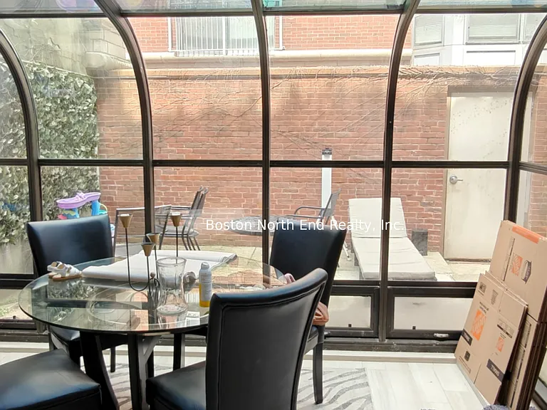 4 Wesley Pl #1 — Photo 3