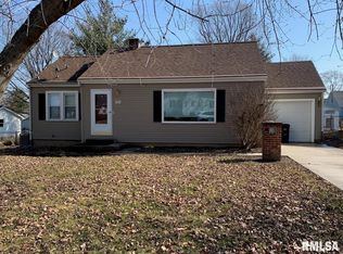 206 N 6th St, Dunlap, IL 61525