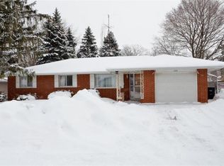 228 Parkwood Ln, South Bend, IN