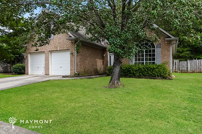 2306 Forest Lakes Ln — Photo 2