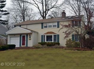 24 Campbell St, Waldwick, NJ 07463