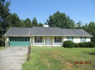 575 Locust Rd, Locust Grove, GA 30248