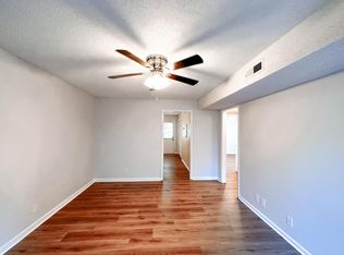 470 Martha Ln APT B, Clarksville, TN 37043