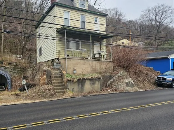 1213 Island Ave, Mc Kees Rocks, PA 15136