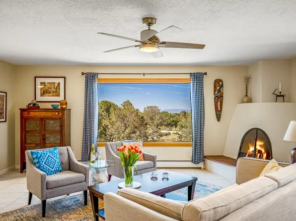 2305 Calle Halcon, Santa Fe, NM 87505