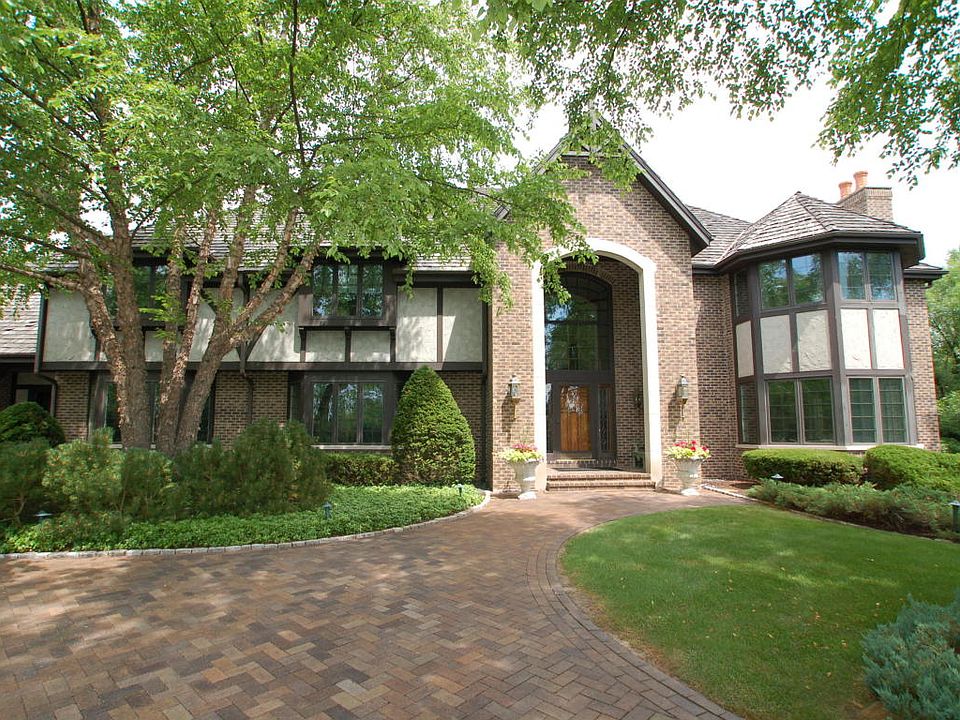 1st image of 2850 W Deer Creek Ct