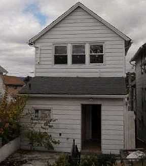 2nd image of 117 Custer St