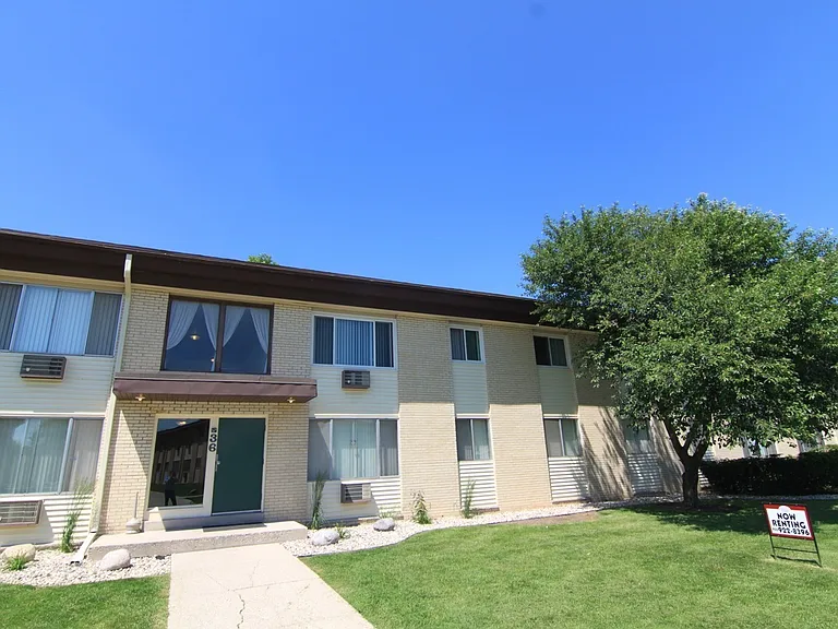 Reid Terrace — Photo 3