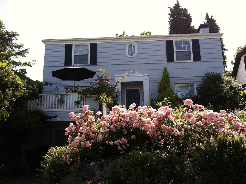 2nd image of 3670 42nd Ave NE