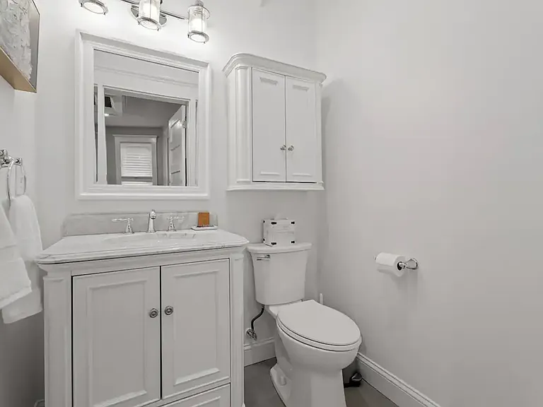 20 Hobart St #1 — Photo 9