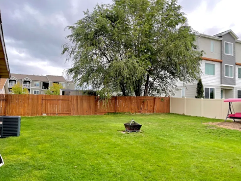 1485 S Sandhill Rd — Photo 10