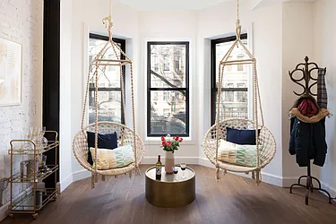 Rented by Tapiro Realty