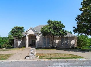 8636 Overland Dr, Fort Worth, TX 76179