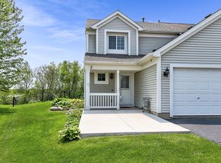 8 Crimson Ct, Lake In The Hills, IL 60156