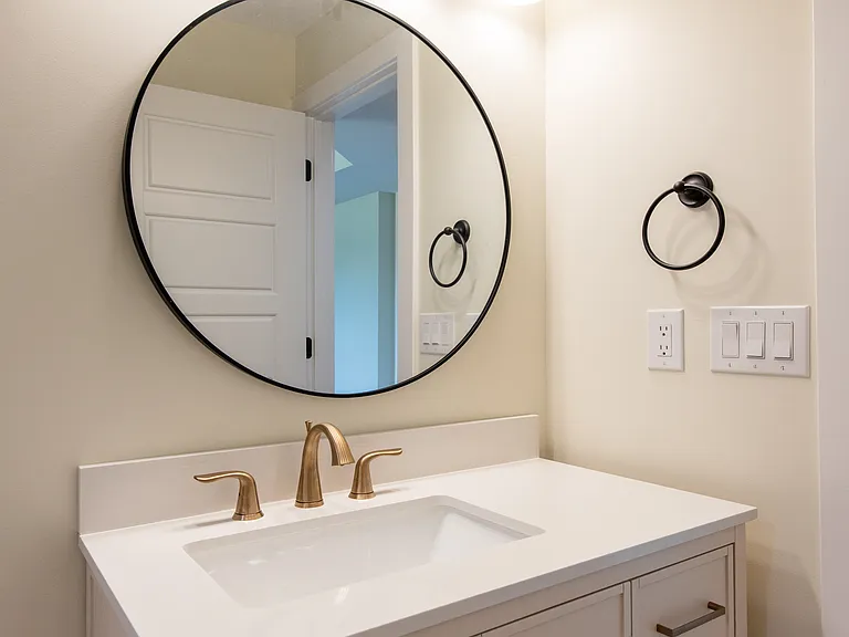 8301 Acme Way — Photo 5