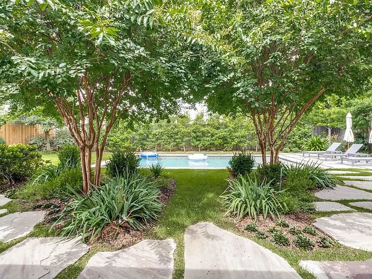 7007 Robin Rd — Photo 33